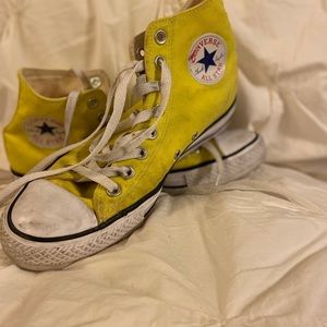 Yellow chuck taylor converse